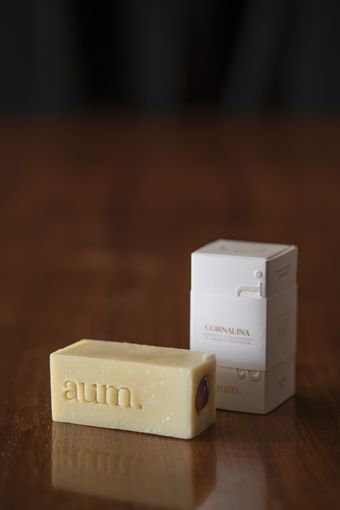 Jabón de Cornalina con su empaque